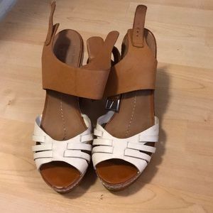Stappy wedges